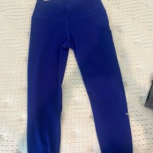 ALO Yoga Vibrant Blue Legging size L very good condition